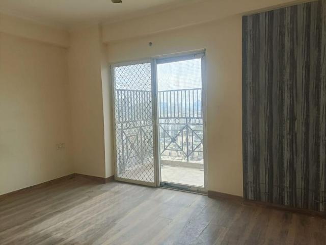 3 BHK Apartment in Indirapuram for rent Ghaziabad. The reference number is 20503089