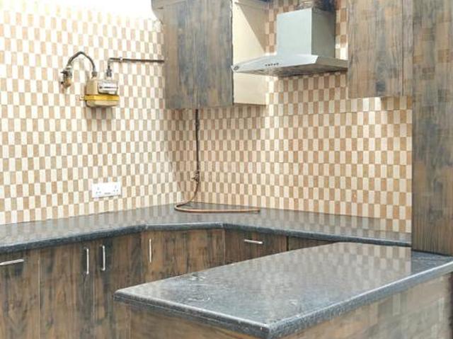 3 BHK Apartment in Indirapuram for rent Ghaziabad. The reference number is 20717129