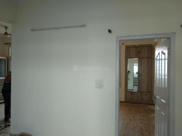 3 BHK Apartment in Indirapuram for rent Ghaziabad. The reference number is 20754497