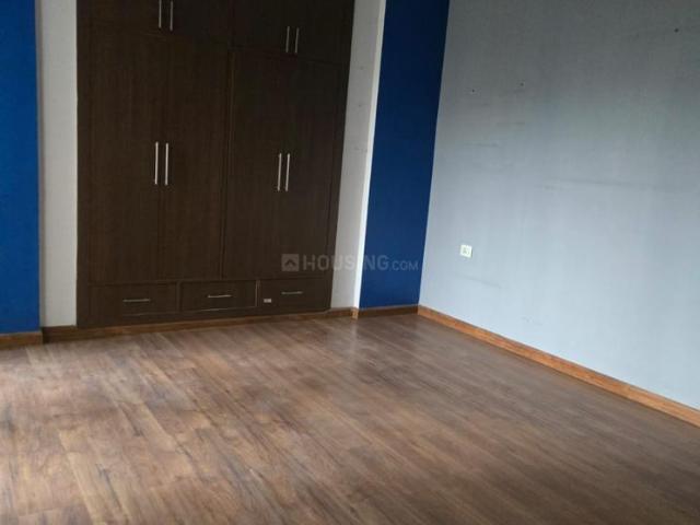 3 BHK Apartment in Indirapuram for resale Ghaziabad. The reference number is 17575300