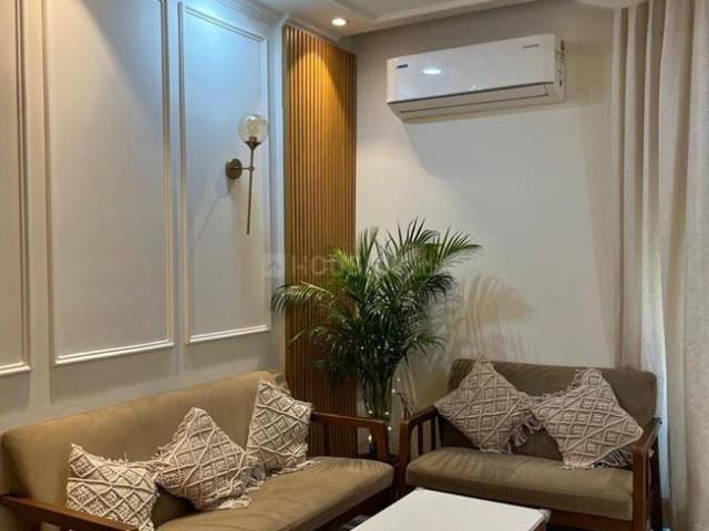 3 BHK Apartment in Indirapuram for resale Ghaziabad. The reference number is 17675772