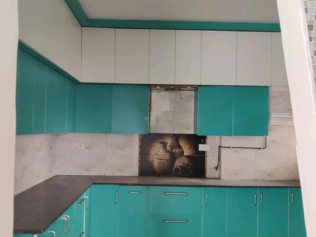 3 BHK Apartment in Indirapuram for resale Ghaziabad. The reference number is 19458551