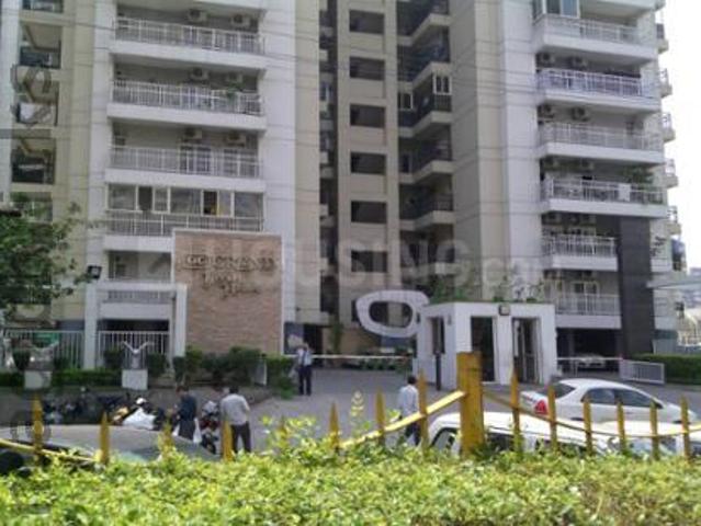 3 BHK Apartment in Indirapuram for resale Ghaziabad. The reference number is 19603420