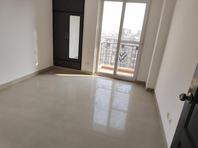 3 BHK Apartment in Indirapuram for resale Ghaziabad. The reference number is 19692405