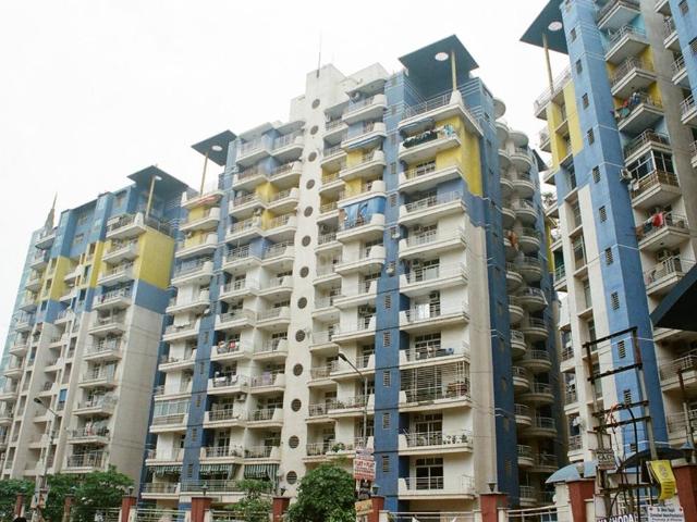 3 BHK Apartment in Indirapuram for resale Ghaziabad. The reference number is 19850651