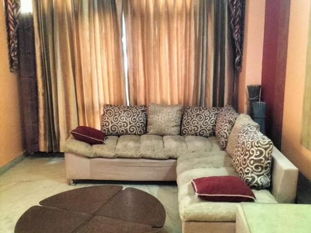 3 BHK Apartment in Indirapuram for resale Ghaziabad. The reference number is 19896994