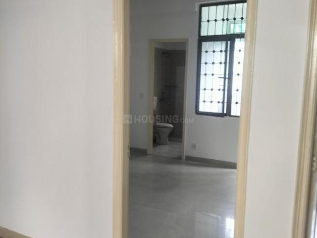 3 BHK Apartment in Indirapuram for resale Ghaziabad. The reference number is 19897064