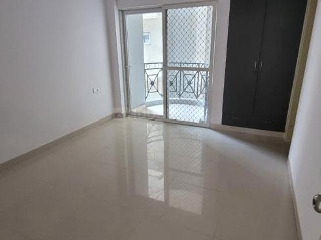 3 BHK Apartment in Indirapuram for resale Ghaziabad. The reference number is 19927007