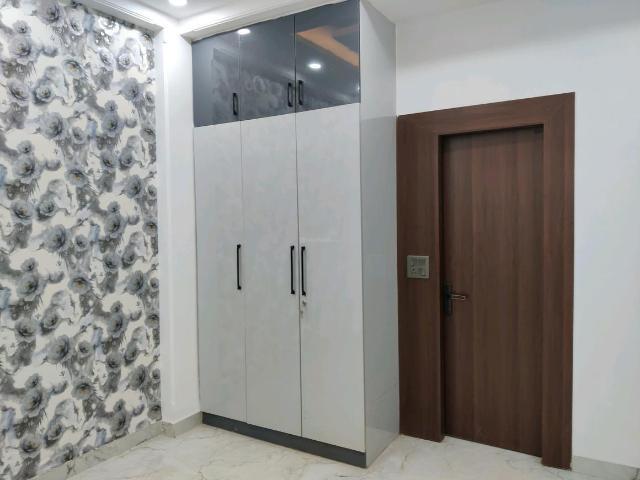 3 BHK Apartment in Indirapuram for resale Ghaziabad. The reference number is 19069888