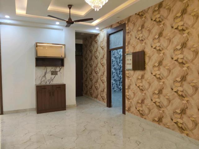 3 BHK Apartment in Indirapuram for resale Ghaziabad. The reference number is 19251394