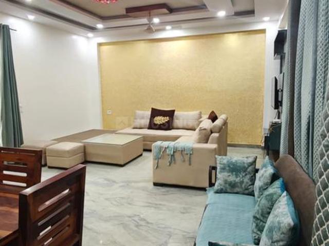 3 BHK Apartment in Indirapuram for resale Ghaziabad. The reference number is 20528402