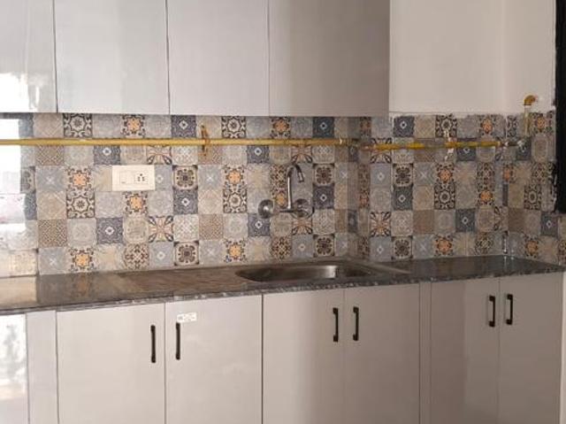 3 BHK Apartment in Indirapuram for resale Ghaziabad. The reference number is 20553624