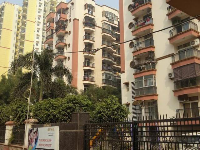 3 BHK Apartment in Indirapuram for resale Ghaziabad. The reference number is 20556167