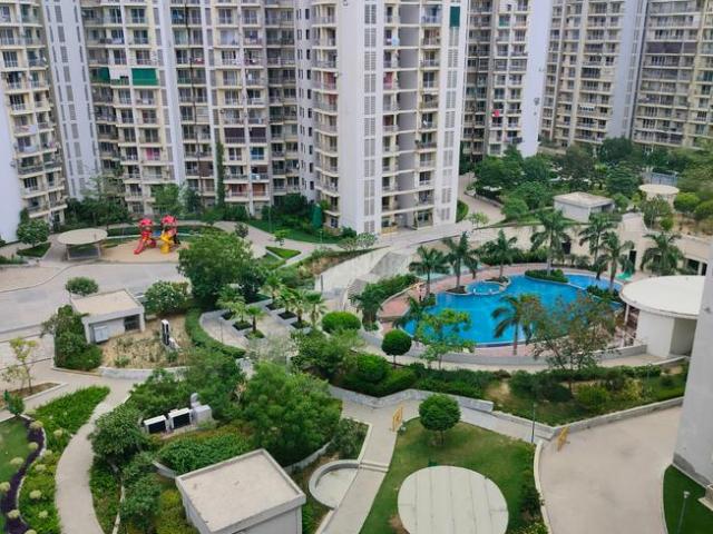 3 BHK Apartment in Indirapuram for resale Ghaziabad. The reference number is 20612603