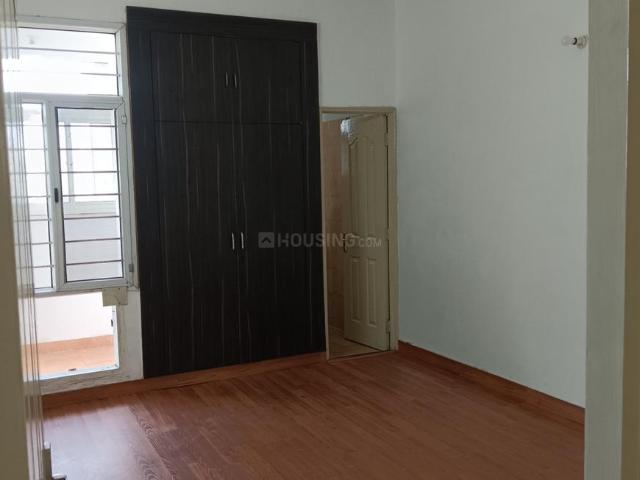 3 BHK Apartment in Indirapuram for resale Ghaziabad. The reference number is 20752893