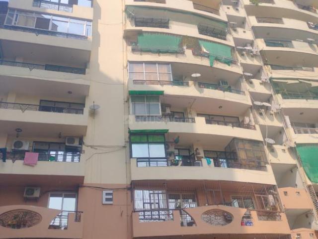 3 BHK Apartment in Indirapuram for resale Ghaziabad. The reference number is 20836683