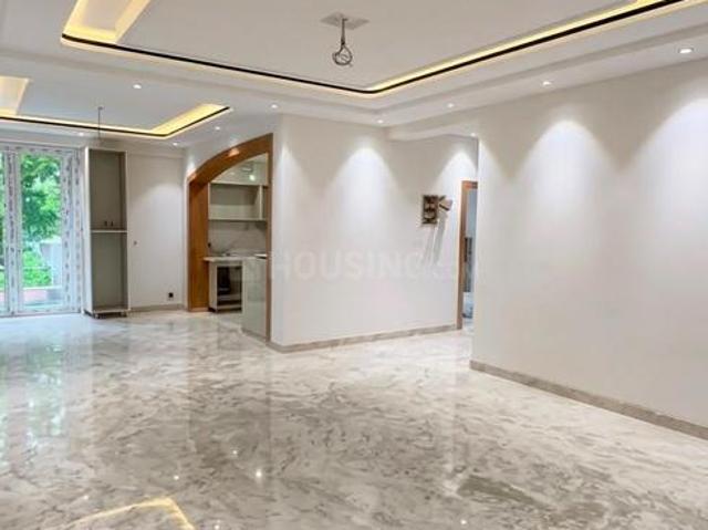 3 BHK Apartment in Indirapuram for resale Ghaziabad. The reference number is 20949841