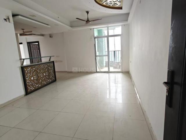 3 BHK Apartment in Indirapuram for resale Ghaziabad. The reference number is 20126922