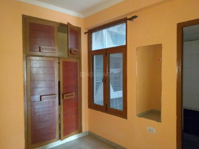 3 BHK Apartment in Indirapuram for resale Ghaziabad. The reference number is 20192727