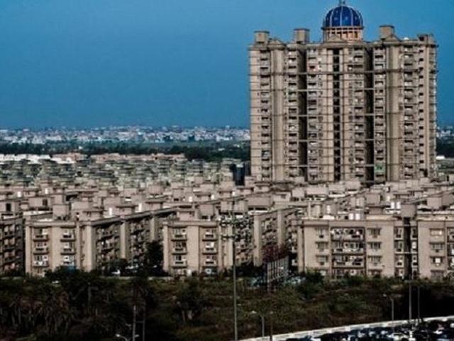 3 BHK Apartment in Indirapuram for resale Ghaziabad. The reference number is 20194444