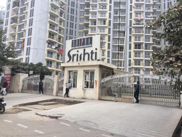 3 BHK Apartment in Indirapuram for resale Ghaziabad. The reference number is 20279059
