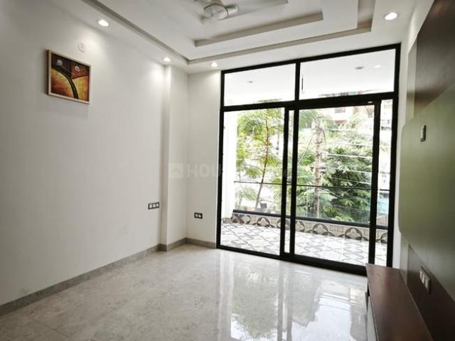 3 BHK Apartment in Indirapuram for resale Ghaziabad. The reference number is 20286272