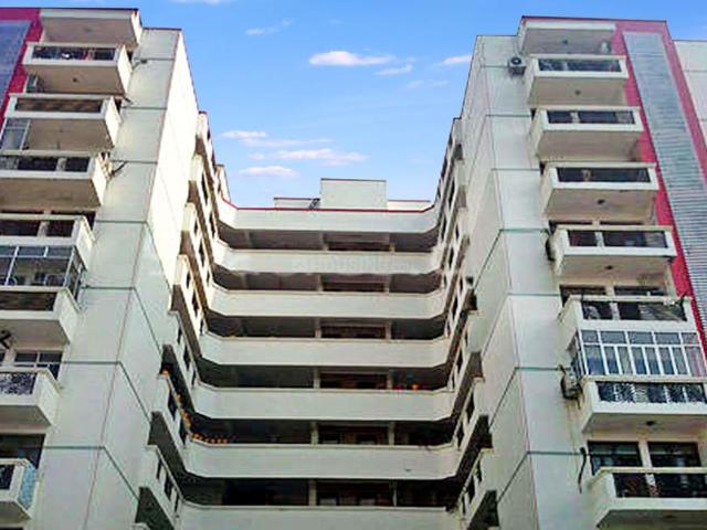 3 BHK Apartment in Indirapuram for resale Ghaziabad. The reference number is 21001555