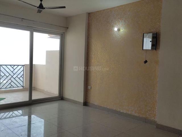 3 BHK Apartment in Indirapuram for resale Ghaziabad. The reference number is 9567658