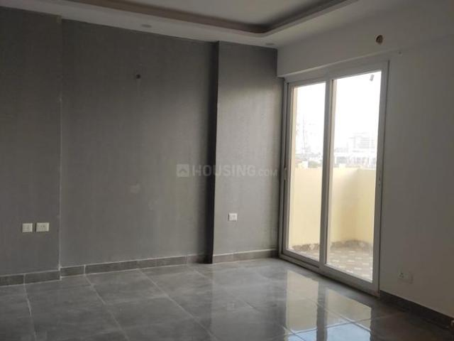 3 BHK Apartment in Indirapuram for resale NH 24 Noida. The reference number is 17618167