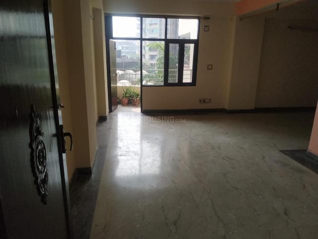 3 BHK Apartment in Indirapuram for resale NH 24 Noida. The reference number is 17639203