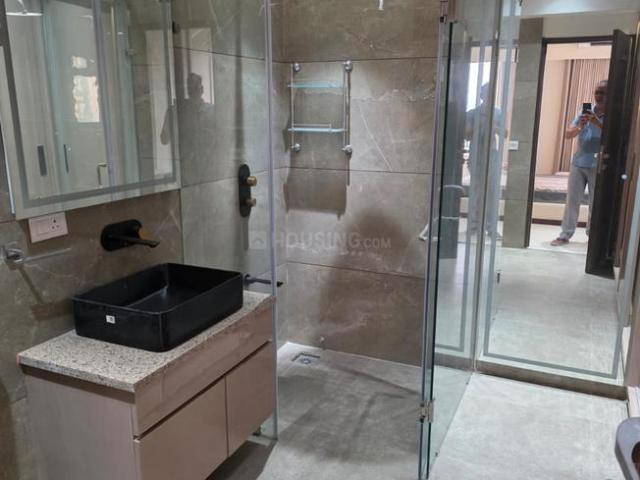 3 BHK Apartment in Iscon Ambli Road for rent Ahmedabad. The reference number is 20599046
