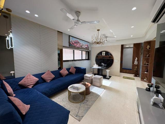 3 BHK Apartment in Iscon Ambli Road for resale Ahmedabad. The reference number is 20792922