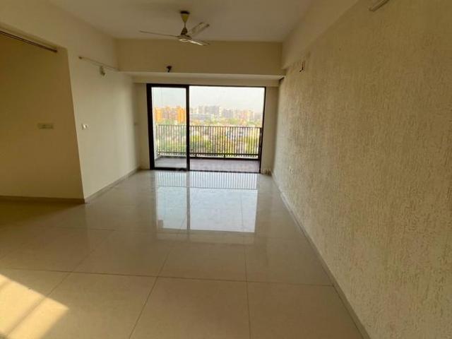 3 BHK Apartment in Jodhpur for rent Ahmedabad. The reference number is 20384244