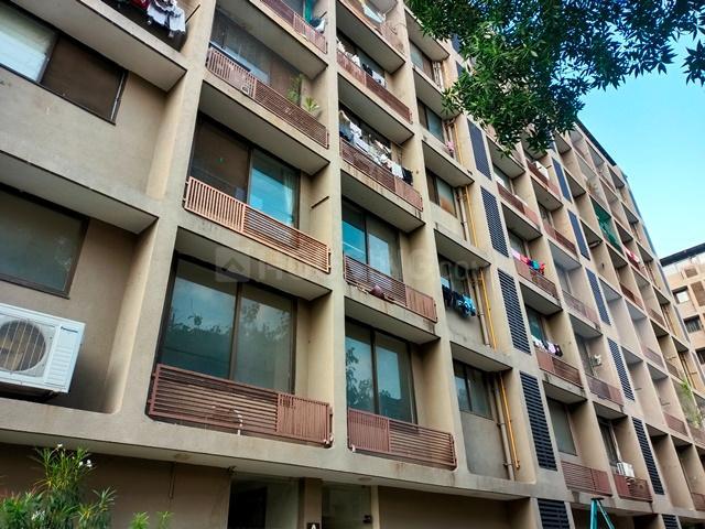 3 BHK Apartment in Jodhpur for resale Ahmedabad. The reference number is 20588353