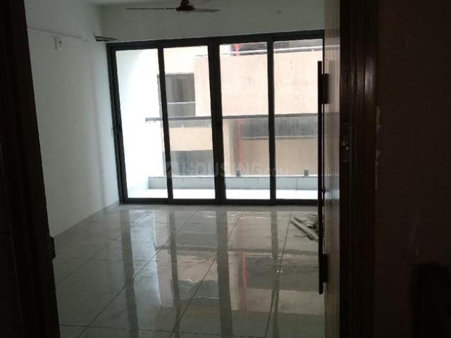 3 BHK Apartment in Jagatpur for rent Ahmedabad. The reference number is 15462498