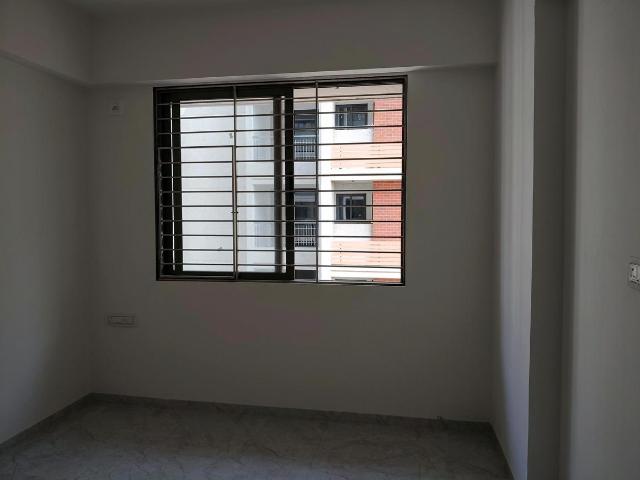 3 BHK Apartment in Jagatpur for rent Ahmedabad. The reference number is 19577438