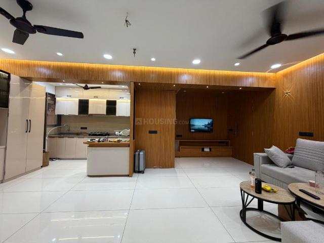 3 BHK Apartment in Jagatpur for rent Ahmedabad. The reference number is 20359759