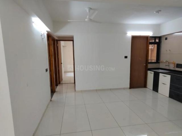 3 BHK Apartment in Jagatpur for rent Ahmedabad. The reference number is 20476079