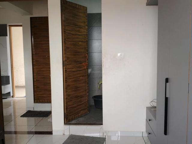 3 BHK Apartment in Jagatpur for rent Ahmedabad. The reference number is 20538154