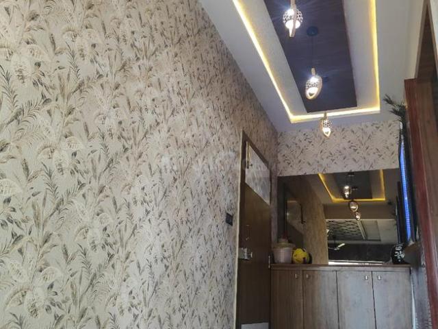 3 BHK Apartment in Jagatpur for resale Ahmedabad. The reference number is 19657844