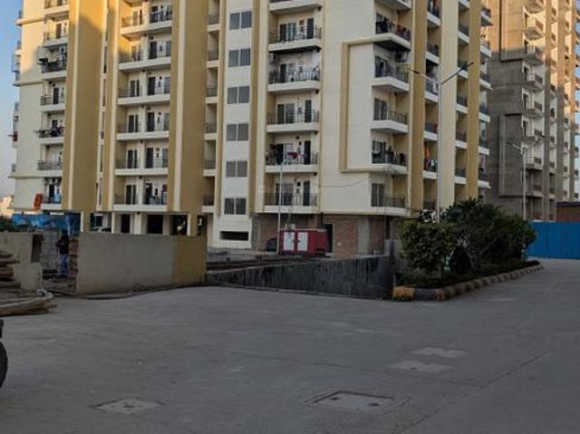 3 BHK Apartment in Jalil Pur for rent Varanasi. The reference number is 18585348