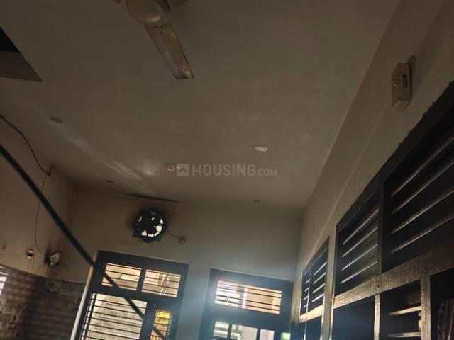 3 BHK Apartment in Janta Colony for rent Rohtak. The reference number is 20694143
