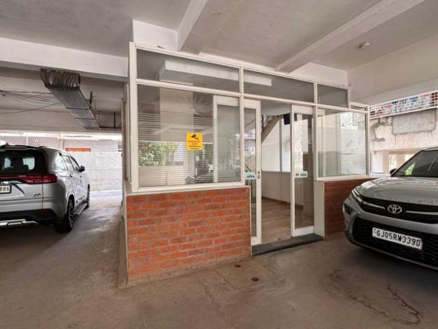 3 BHK Apartment in Jetalpur for rent Vadodara. The reference number is 20353118