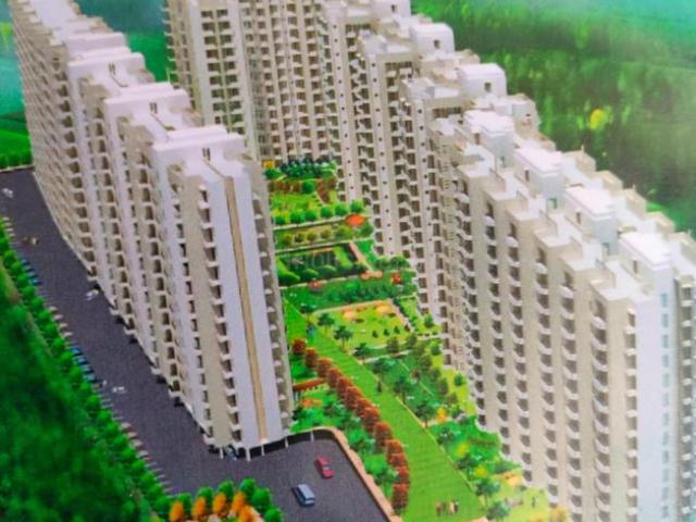 3 BHK Apartment in Jhundpuri for resale Alwar Bypass Road Bhiwadi. The reference number is 17664002