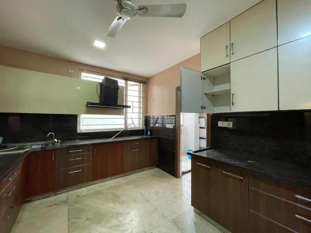 3 BHK Apartment in Jubilee Hills for rent Hyderabad. The reference number is 20616052