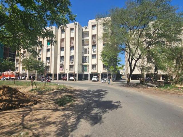 3 BHK Apartment in Juhapura for rent Ahmedabad. The reference number is 20683157