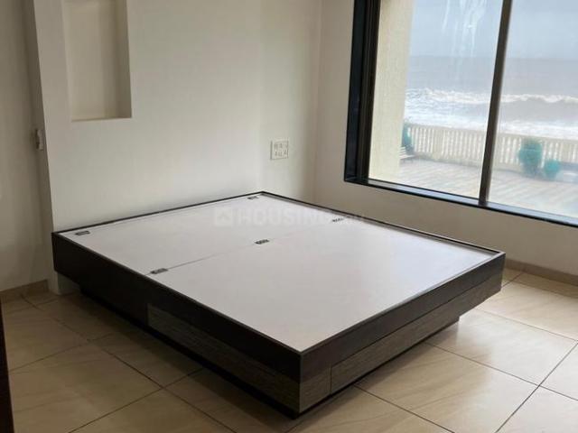 3 BHK Apartment in Juhu for rent Mumbai. The reference number is 19479572