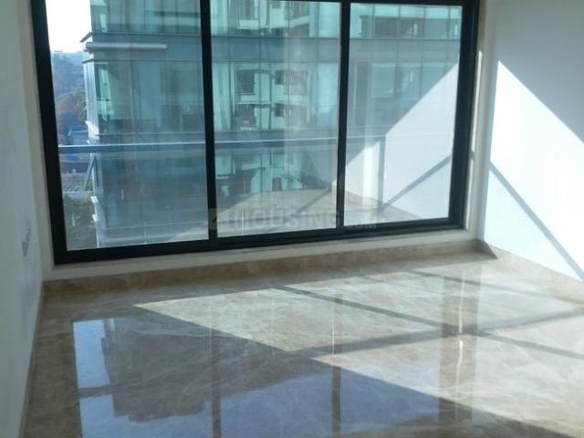 3 BHK Apartment in Juhu for rent Mumbai. The reference number is 19823655