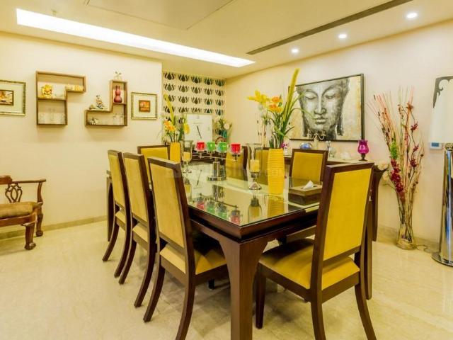 3 BHK Apartment in Juhu for rent Mumbai. The reference number is 19848940