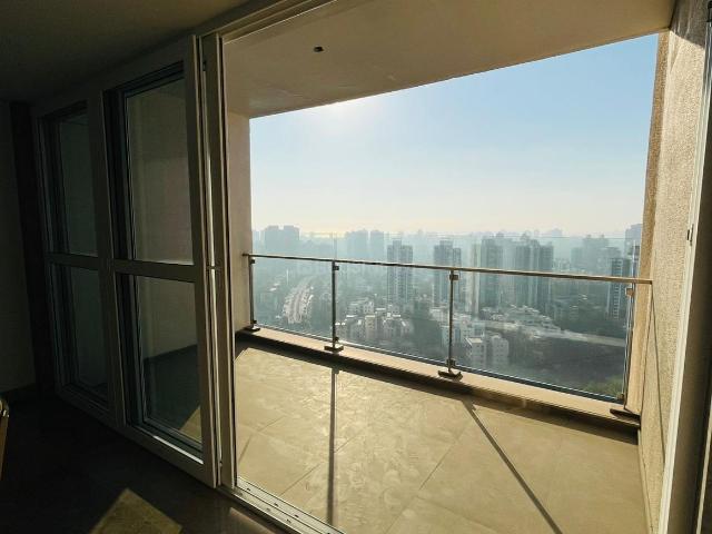 3 BHK Apartment in Juhu for rent Mumbai. The reference number is 20518710